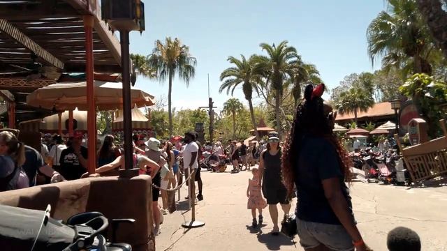 Magic Kingdom Adventureland 2023 Walkthrough in 4K, Orlando Florida · Walt Disney World смотреть онлайн
