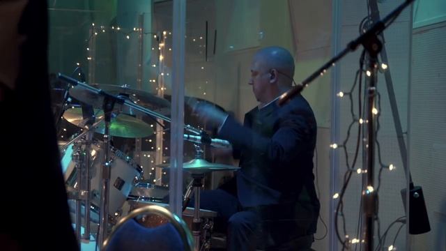 LP - Fighting With Myself (Live).mp4