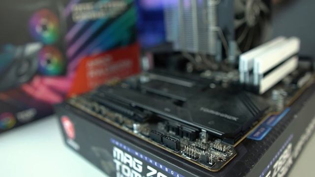 Armando la nueva SLEEPER PC para 2022 смотреть онлайн