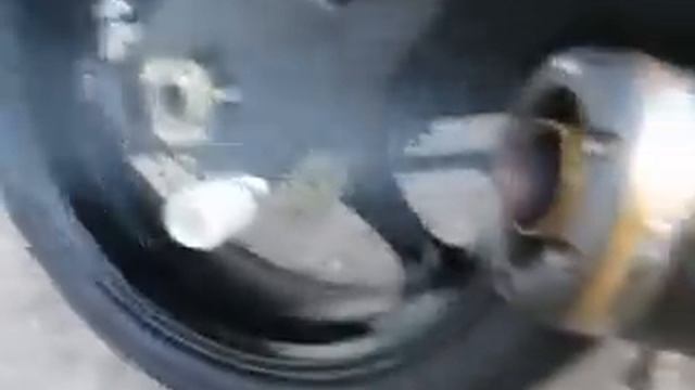 2006 Suzuki GSX-R 600 w/ Two Brothers exhaust смотреть онлайн