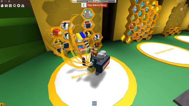 Симулятор пчеловода часть 2. Bee Swarm! ROBLOX смотреть онлайн