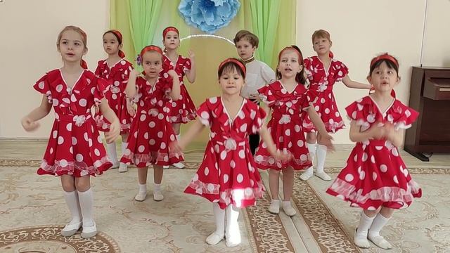 ПЕСНЯ "Я ГОРОШЕК МОЛОЧУ" смотреть онлайн