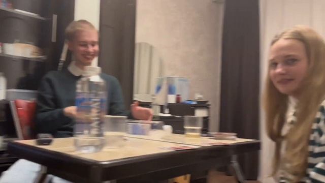 иввалис || неделя влогов || первый снег, отдых с друзьями, много смеха смотреть онлайн