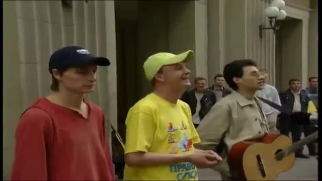 Группа риска у театра Евгения Вахтангова на старом Арбате смотреть онлайн