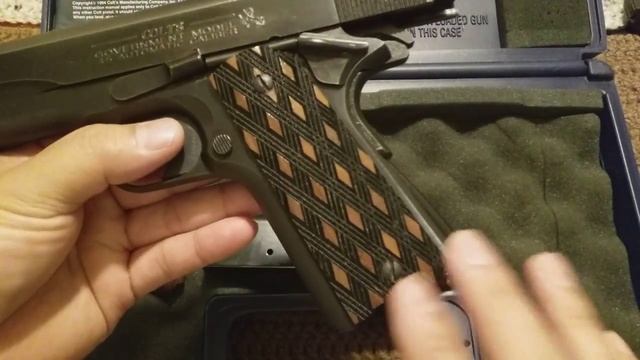 Colt 1911 government model BATJAC J.W смотреть онлайн