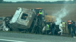 Колесо фуры лопнуло и убило 4 человек