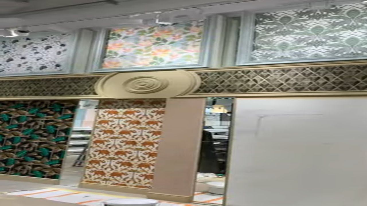 Обои или лепной декор. Что делать в начале?