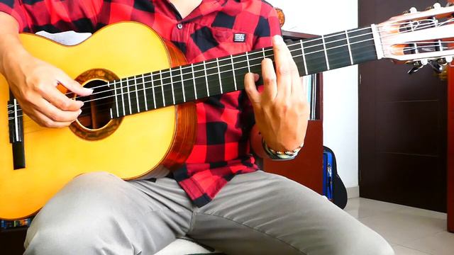 Chord Progression :D7(b9) - Ebmaj7 - C7(b9) - Fm7...