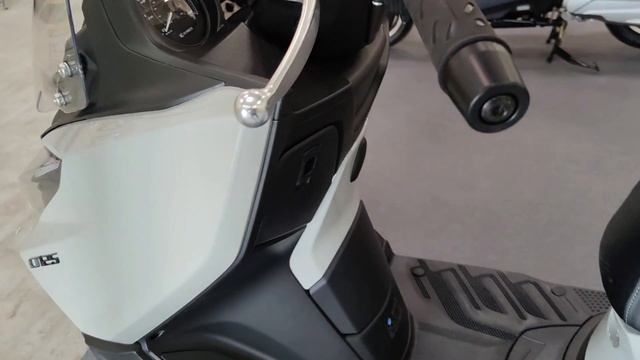 Kymco X-Town CT 125 2023 Walkaround Review смотреть онлайн