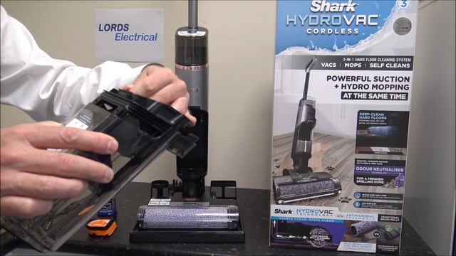 Shark WD210UK and Shark WD110UK Hard Floor Cleaner смотреть онлайн