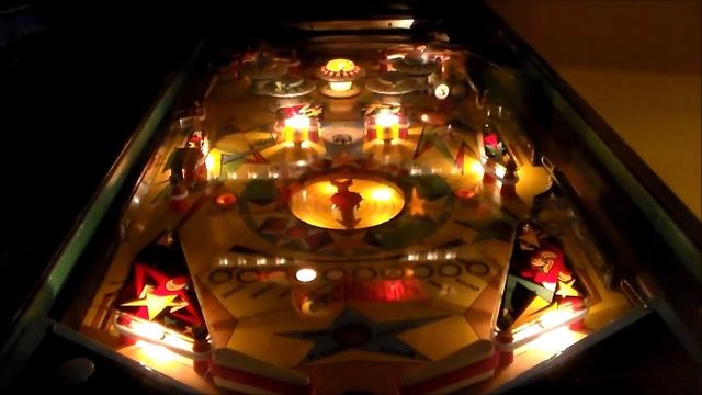1971 Williams Stardust Pinball Machine Review & Gameplay смотреть онлайн