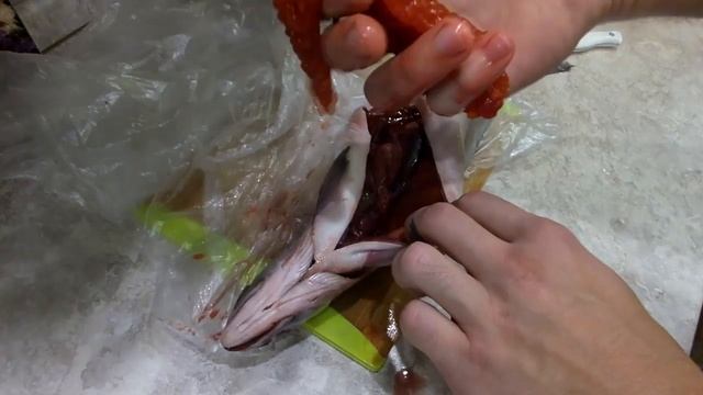 Как выбрать горбушу с икрой? смотреть онлайн