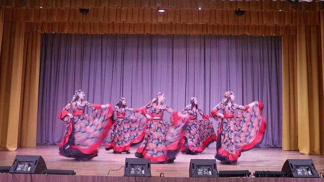 Цыганский танец смотреть онлайн