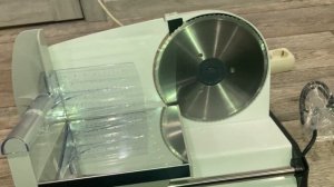 Обзор ломтерезки (слайсера) viatto VA- MS1918W