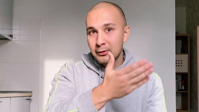 Почему Люди Уезжают из России? смотреть онлайн