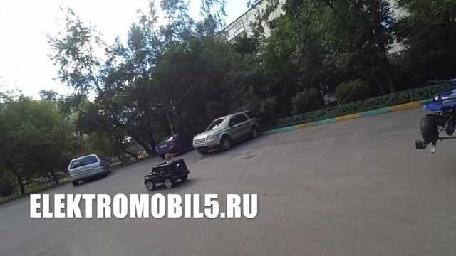 Девочка в Гелике Mercedes G65 AMG VIP