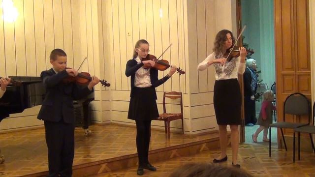 Ансабль скрипачей ДМШ им. Лядова, концерт струнного отдела 18 декабря 2015 смотреть онлайн