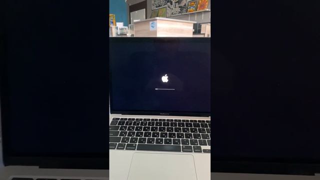Включение Mac OS M1 смотреть онлайн