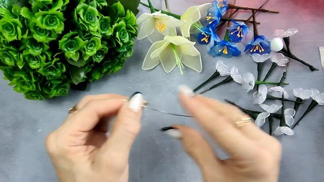 Цветы из капрона Подарок своими руками Легко и просто Яркая веселенькая композиция\Master diy смотреть онлайн