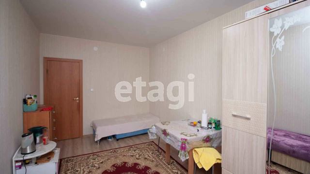 Продается двухкомнатная квартира. Район новый.