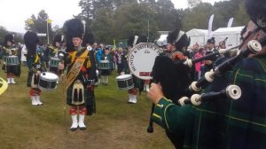на празднике шотландских игр