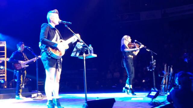 Dixie Chicks Don't Waste Your Heart смотреть онлайн