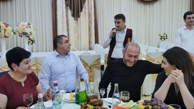 Չկողմնորոշվող մատուցողը։ ՎԱՀԱԳՆԻ ՀՈԼ/VAHAGNI HALL ARARAT/ԱՐԱՐԱՏԻ ՄԱՐԶ смотреть онлайн