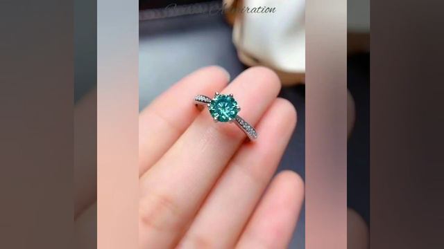 GREEN MOISSANITE RING/ SPARKLING ENGAGEMENT RINGS/COLLECTION смотреть онлайн