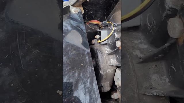 1991 Arctic Cat Prowler 440 voltage regulator/rectifier location and replacement смотреть онлайн