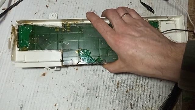 Samsung выдала ошибку Uc и перестала включаться. Стиральная машинка самсунг не включается.