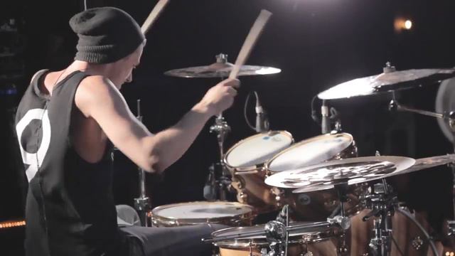 Luke Holland ft Sam Applebaum Veil of Maya Mikasa Dual Drum Cover смотреть онлайн