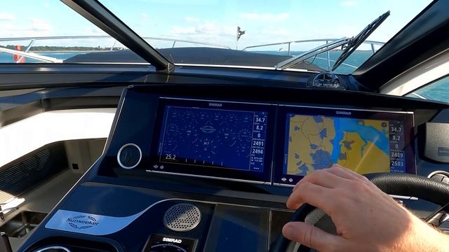 New Sunseeker Predator 55 Evo - Seatrial Docking & Manoeuvring - Captains View of our £1.25m Yacht смотреть онлайн