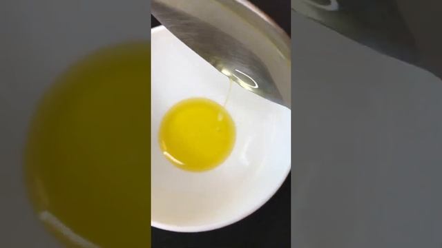 Пальчики оближешь! Запечённый камамбер с чесночными гренками! смотреть онлайн