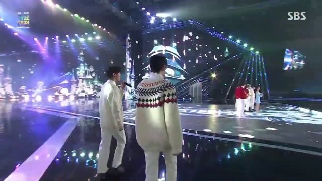 Stray Kids (Bangchan, Seungmin) - All I Want For Christmas Is You