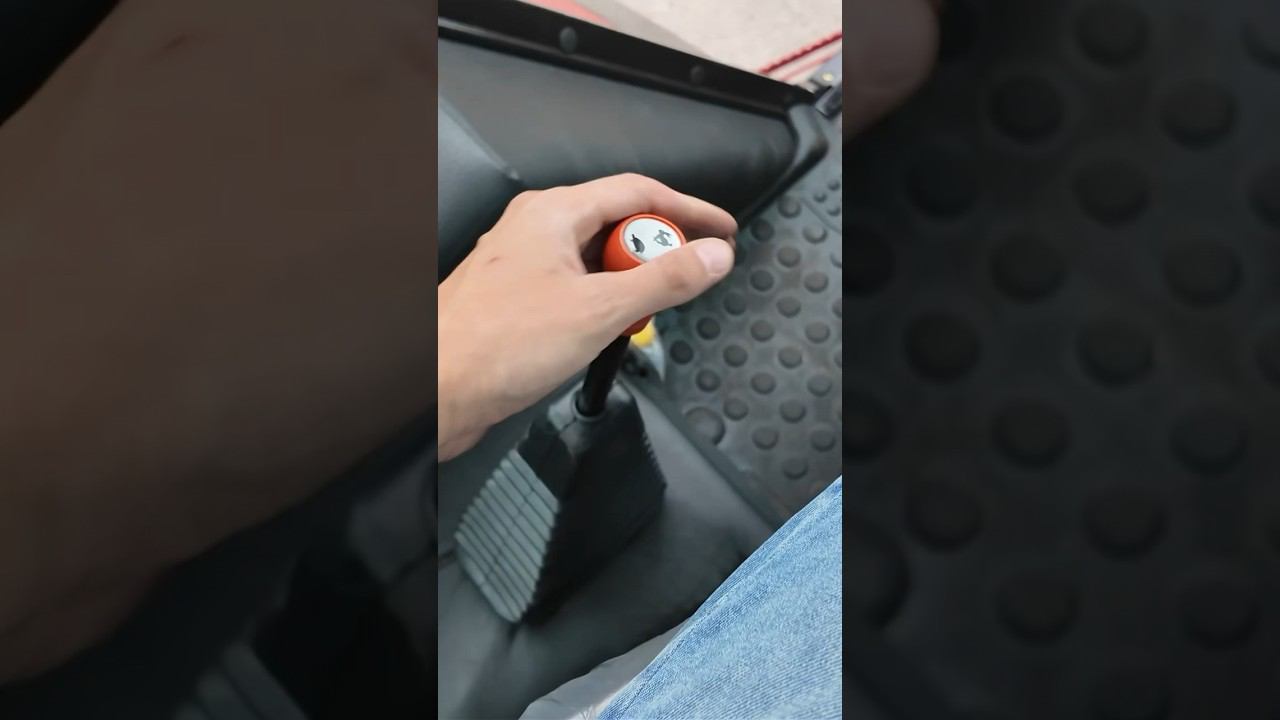 В кабине нового 82.3 #фермер #tractor #новыйбеларус #agriculture #countrysideacres смотреть онлайн