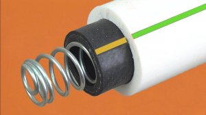 Мало кто знает, что может сделать ремонтник с трубами ПВХ