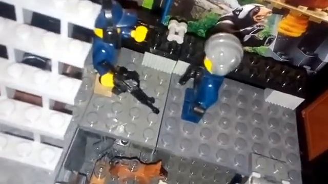 Полицейская база из лего