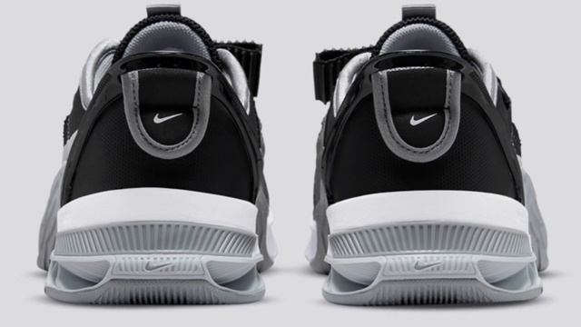 Nike MetCon 7 FlyEase Black/White DETAILED LOOK and Release Update смотреть онлайн