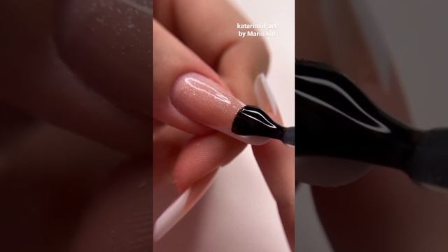 Что вам больше нравится? Френч, однотон или дизайны???#однотонный #френч #маникюр #дизайнногтей смотреть онлайн