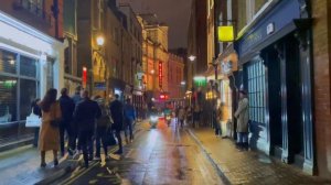 СОХО ЛОНДОН ЛЮДИ И МАШИНЫ. ЛОНДОН ВЛОГ МАРТ 2023. Ночной Лондон. Самый крутой район ресторанов Англ