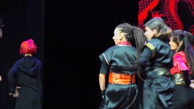 Stray Kids (스트레이 키즈) "神메뉴" Intro + God's Menu cover dance Be Freak & Co [STAGE] [ONE TAKE] смотреть онлайн