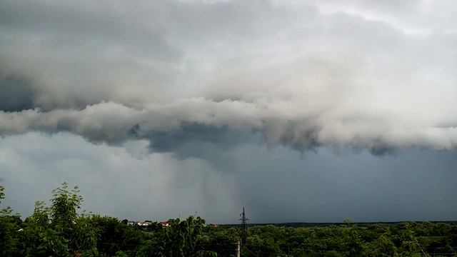 Люблю грозу в начале лета! Тучи над городом. смотреть онлайн