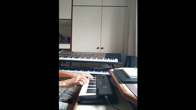 Sunday Rain - Yamaha PSS-A50 - ElectricPiano смотреть онлайн