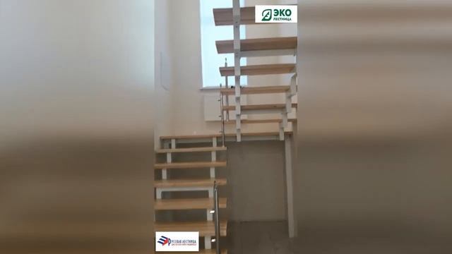 Русская лестница. Монтаж лестницы на стереокосоуре с березовыми ступенями. смотреть онлайн