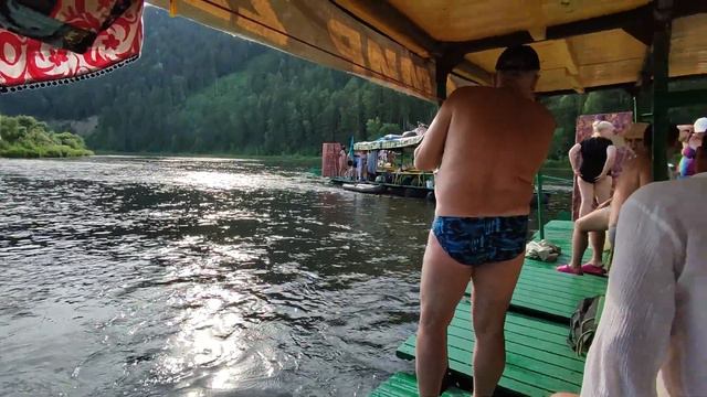 Сплав по реке Мана. Сели на мель. В июле - мелководье . 22.07.23 смотреть онлайн