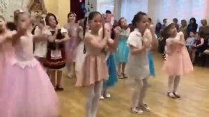 Замела метелица, танец