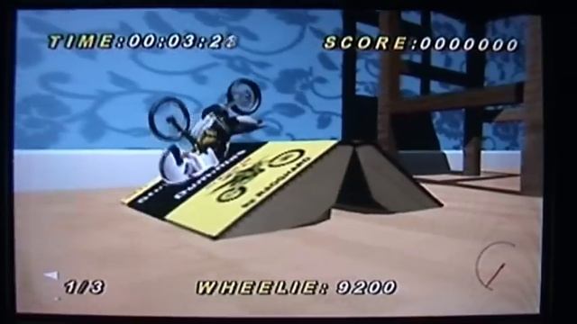 Toy Stunt Bike XBox 360 Indie Games смотреть онлайн