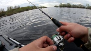 Ловля щуки на вертушки. Рука-щука в действие) Рыбалка на Ильмене 2022. Рыбалка на щуку.