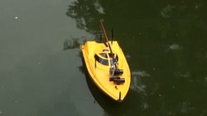Радиоуправляемый катер для рыбалки. Auto fishing boat.