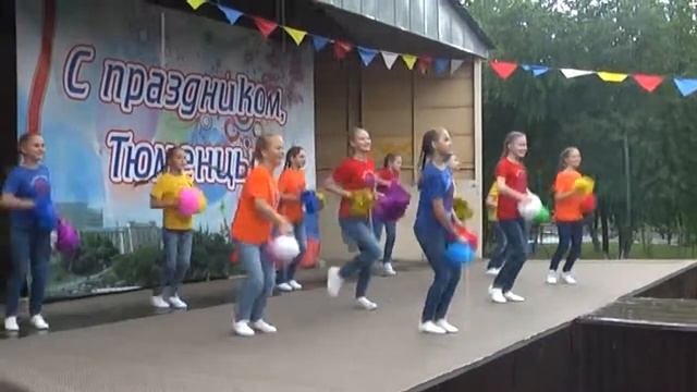 Ансамбль танца Атриум. "21-й век" . Танцы под дождём. смотреть онлайн